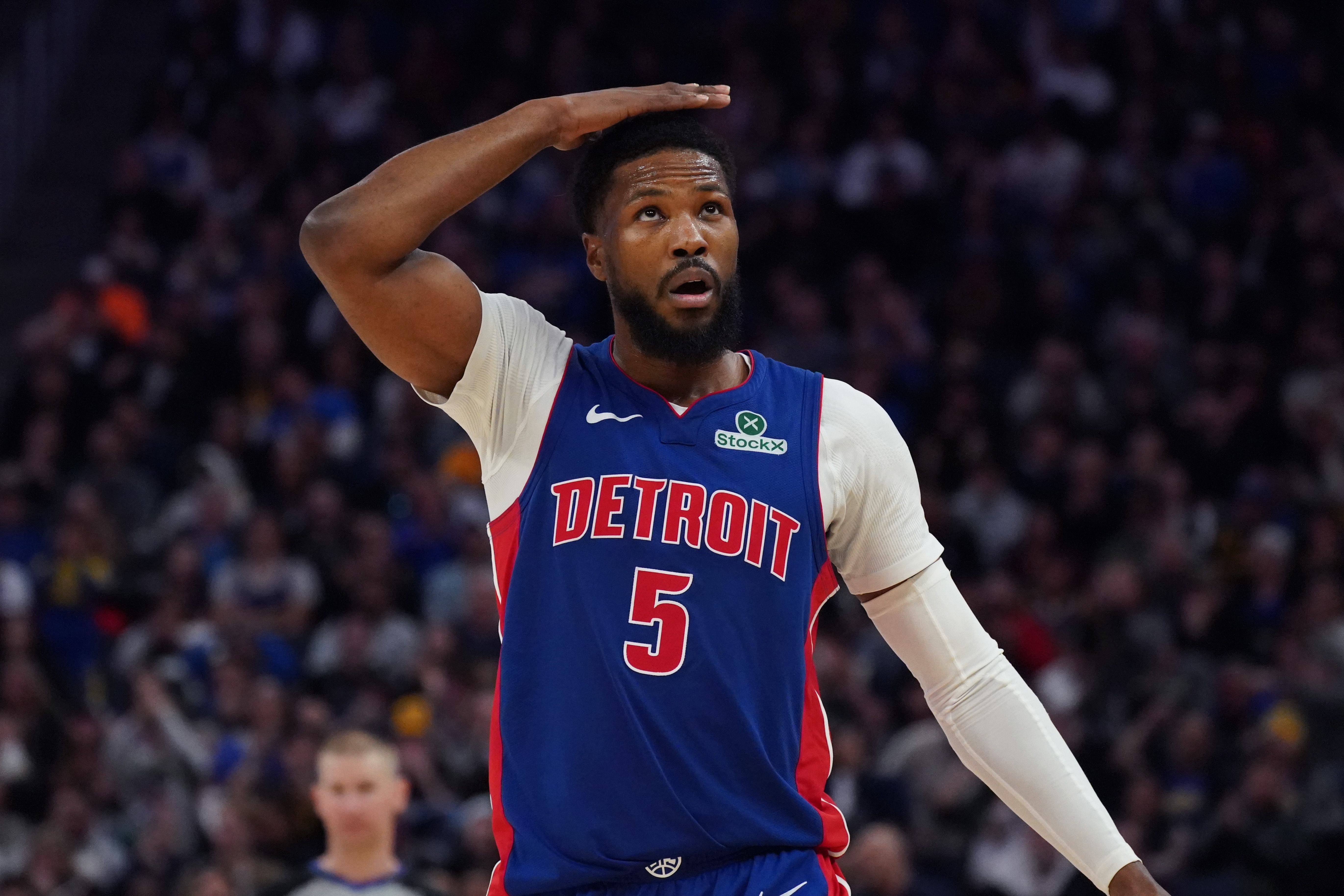 球隊(duì)多次吃到技術(shù)犯規(guī)！比斯利：我們需要在心理上做得更好