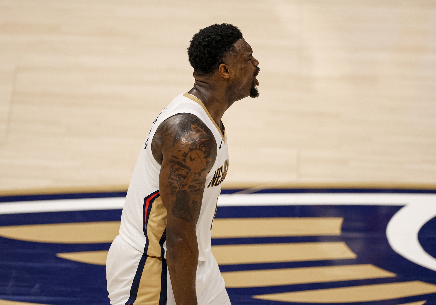 隊(duì)記：今日鵜鶘對(duì)陣馬刺 錫安因個(gè)人原因?qū)⑷毕荣?> </a>
                            <div   id=